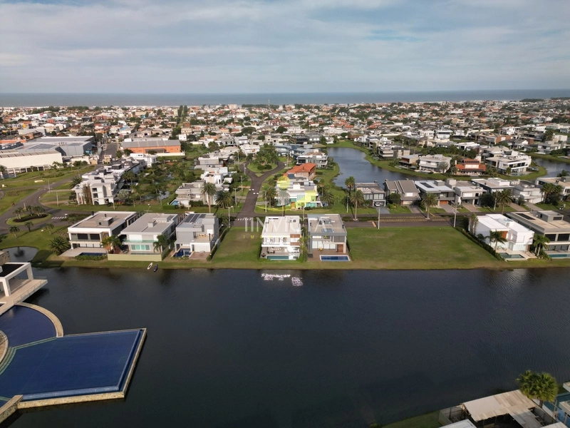 Mansão Beira Lago em condomínio Fechado!!: 17ª foto da galeria de imagens do imóvel