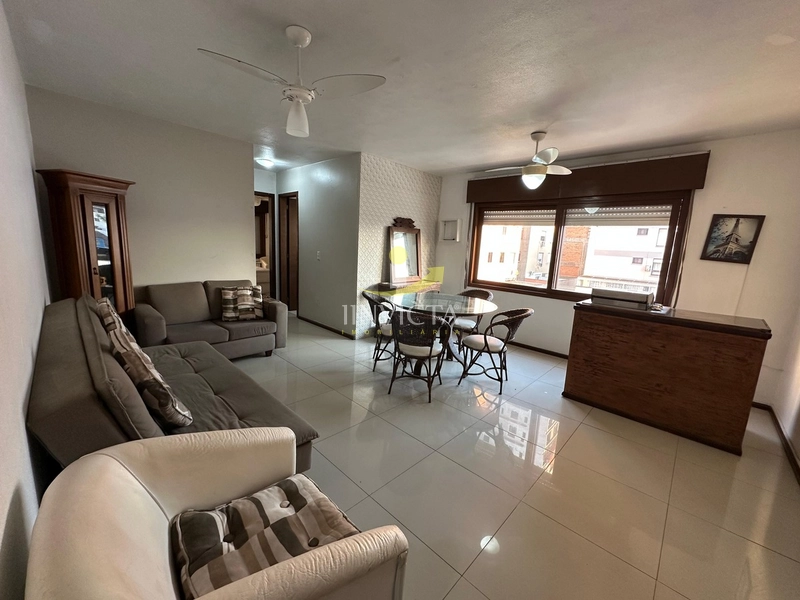Apartamento de 2 dormitórios disponível para locação anual no Centro.: 1ª foto da galeria de imagens do imóvel