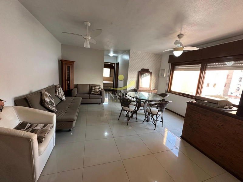 Apartamento de 2 dormitórios disponível para locação anual no Centro.: 2ª foto da galeria de imagens do imóvel