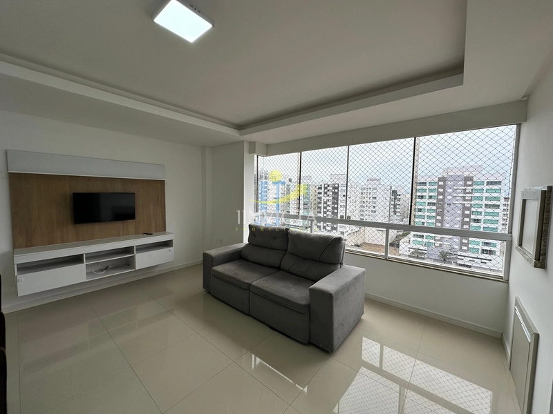 Apartamento de 2 dormitórios disponível para locação anual.: 3ª foto da galeria de imagens do imóvel
