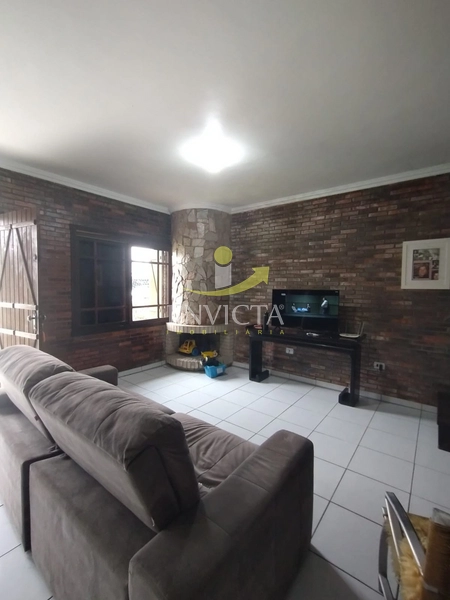 Casa comercial disponível para locação anual.: 4ª foto da galeria de imagens do imóvel