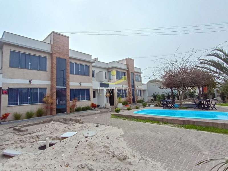APARTAMENTO MOBILIADO PRÓXIMO AO MAR EM CAPÃO DA CANOA: 1ª foto da galeria de imagens do imóvel