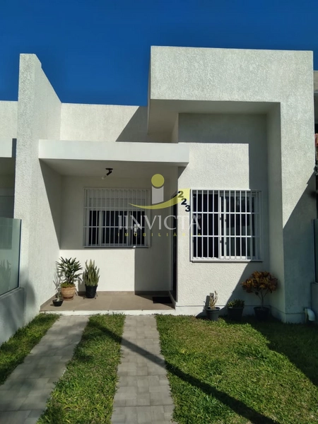 Casa Pronta para Moradia Próximo ao Mar em Capão da Canoa: 1ª foto da galeria de imagens do imóvel