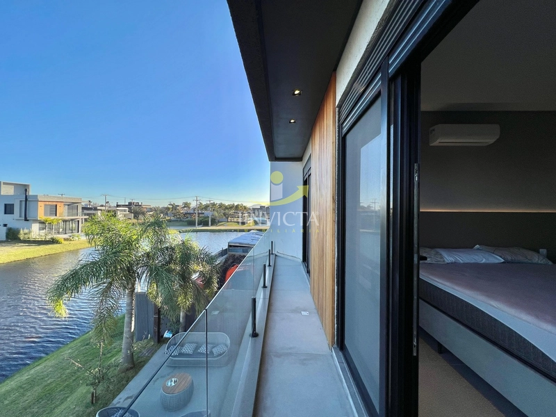 Casa com 4 suítes disponível para locação de temporada.: 16ª foto da galeria de imagens do imóvel