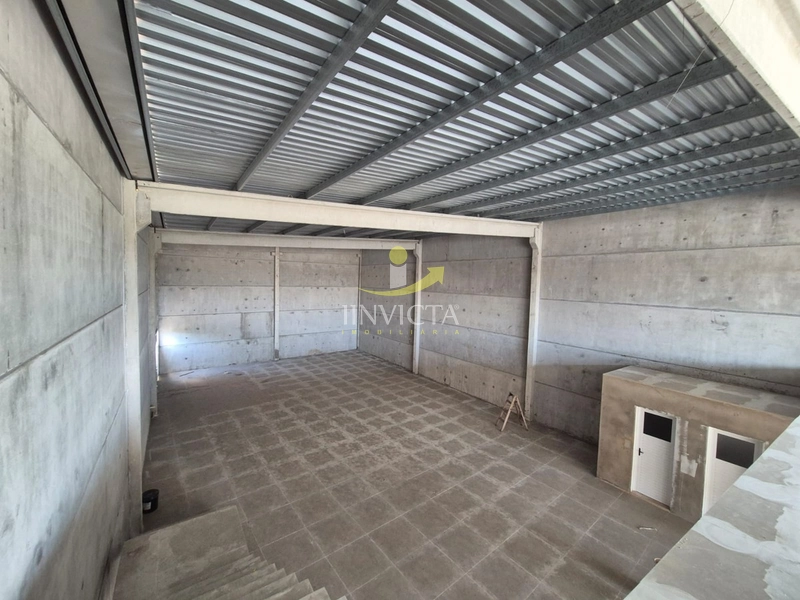 Loja disponível para locação anual.: 11ª foto da galeria de imagens do imóvel