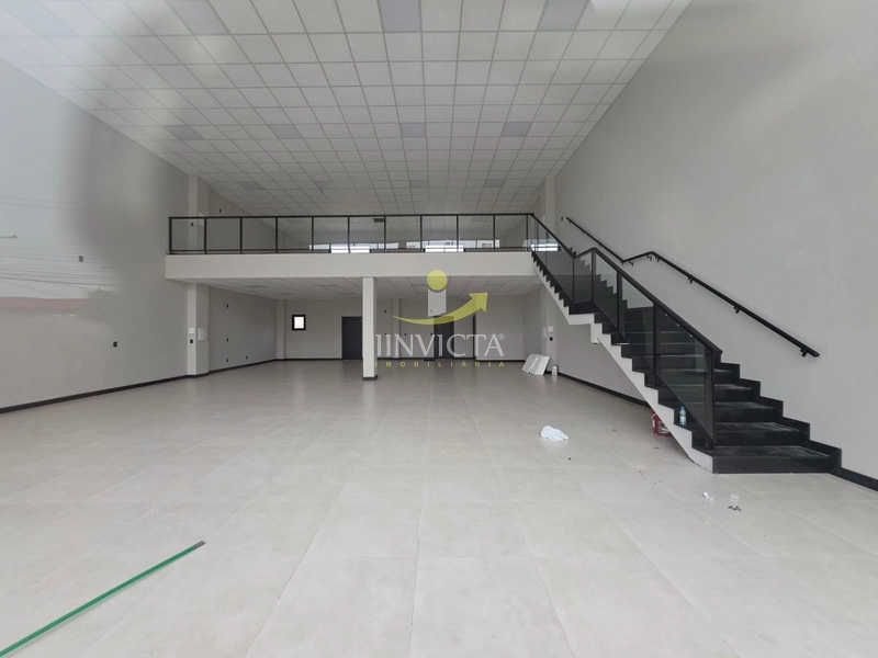 Loja Av. Paraguassú Capão Novo: 2ª foto da galeria de imagens do imóvel