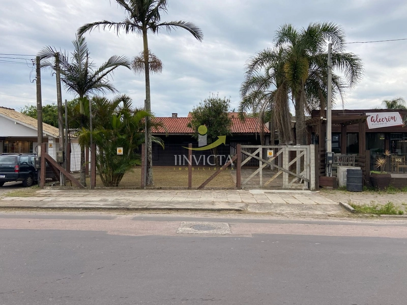 Casa comercial disponível para locação anual.: 2ª foto da galeria de imagens do imóvel