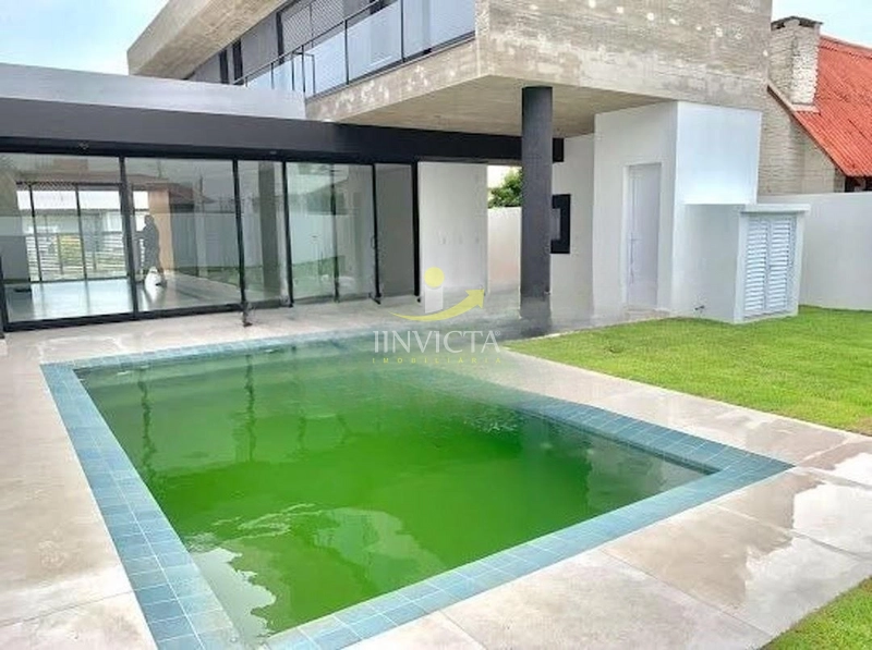 Sobrado com fachada imponente à Venda em Xangri-lá: 14ª foto da galeria de imagens do imóvel