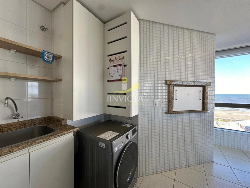 APARTAMENTO MOBILIADO COM 3 DORMITÓRIOS, CENTRO 50 METROS DO MAR!: 13ª foto da galeria de imagens do imóvel