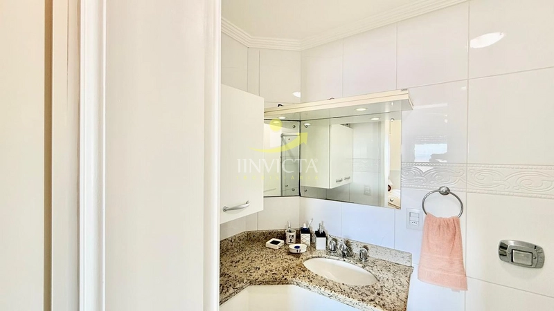 Apartamento de 2 dormitórios com vista para o mar.: 13ª foto da galeria de imagens do imóvel