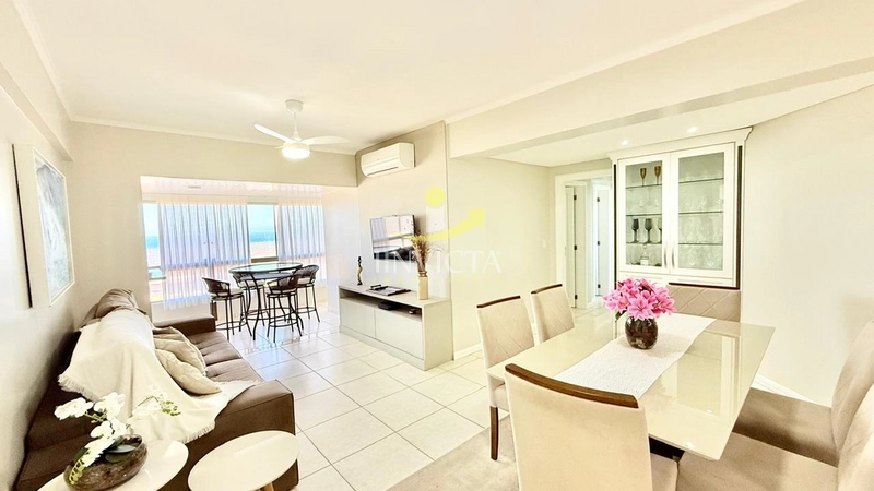 Apartamento de 2 dormitórios com vista para o mar.: 1ª foto da galeria de imagens do imóvel