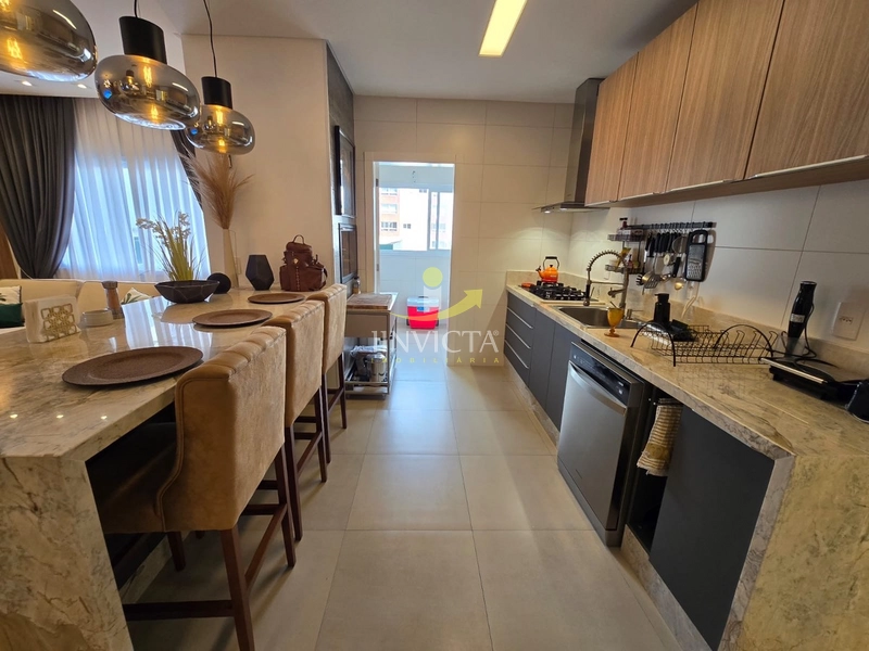 legância e espaço: apto alto padrão de frente na Navegantes: 7ª foto da galeria de imagens do imóvel