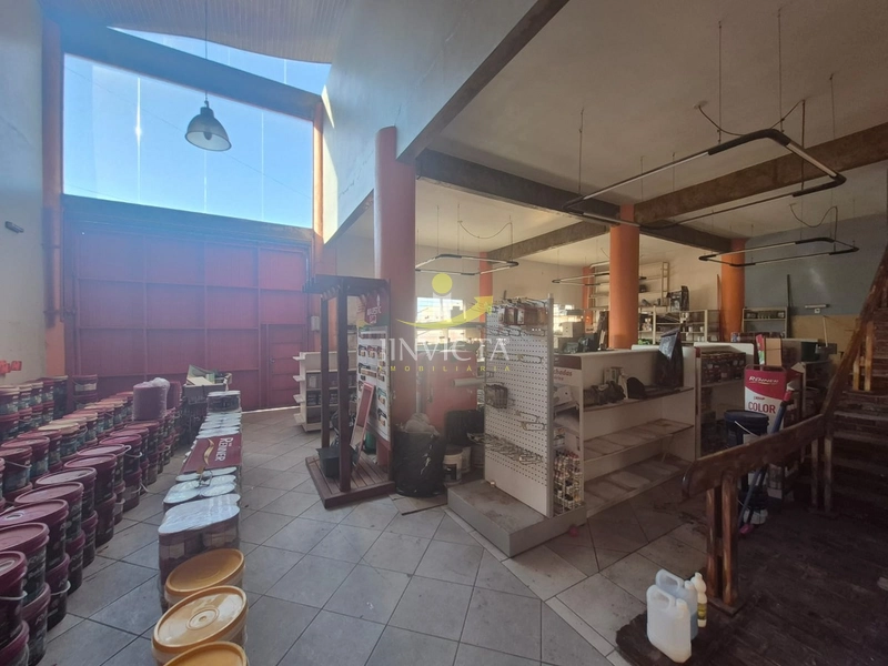 Loja de esquina medindo 450m² disponível para locação anual.: 12ª foto da galeria de imagens do imóvel