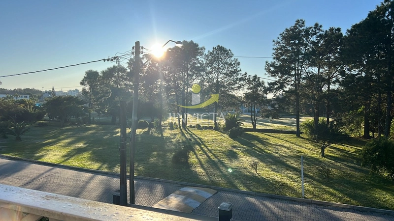 Casa com 5 suítes disponível para locação de temporada.: 18ª foto da galeria de imagens do imóvel