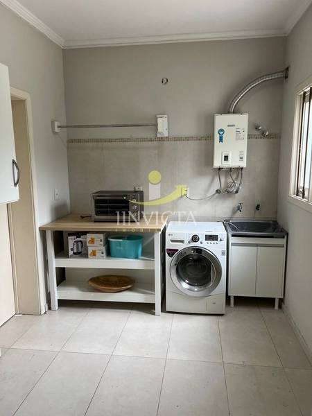 Casa com 5 suítes disponível para locação de temporada.: 13ª foto da galeria de imagens do imóvel