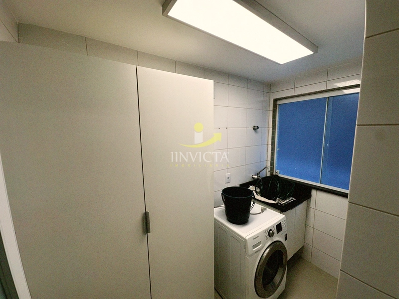 AMPLO 3 DORMITÓRIOS COM TERRAÇO A POUCOS METROS DO MAR E CENTRO!!!!!!: 10ª foto da galeria de imagens do imóvel