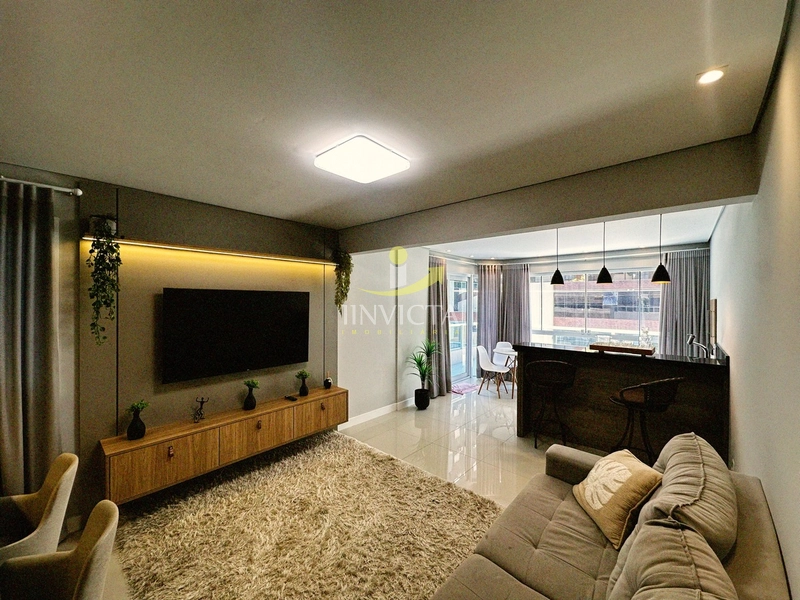 AMPLO 3 DORMITÓRIOS COM TERRAÇO A POUCOS METROS DO MAR E CENTRO!!!!!!: 1ª foto da galeria de imagens do imóvel