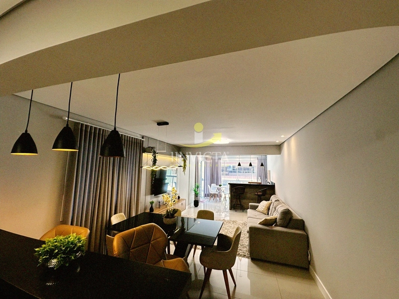 AMPLO 3 DORMITÓRIOS COM TERRAÇO A POUCOS METROS DO MAR E CENTRO!!!!!!: 8ª foto da galeria de imagens do imóvel