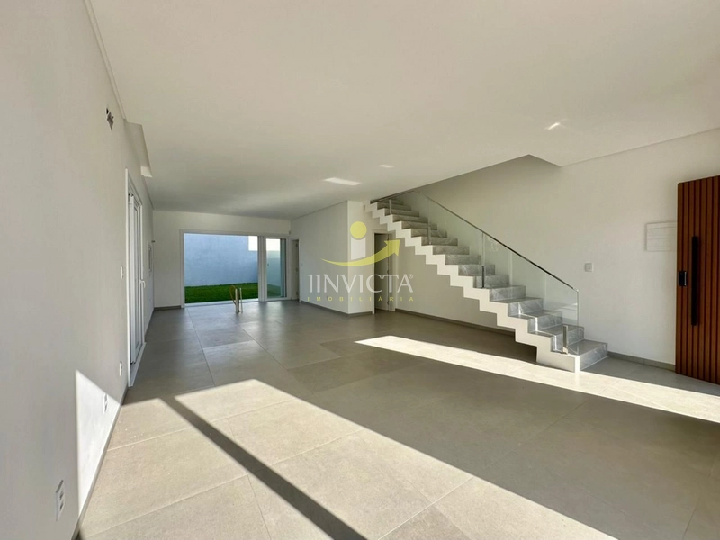 SABRADO À VENDA NO BAIRRO ZONA NOVA, POUCOS METROS DO MAR!.: 2ª foto da galeria de imagens do imóvel