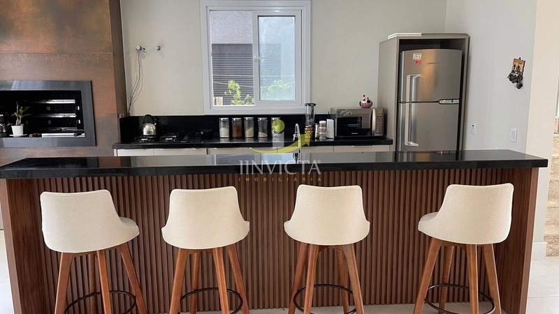 Sobrado disponível para locação anual no condomínio Dubai.: 9ª foto da galeria de imagens do imóvel