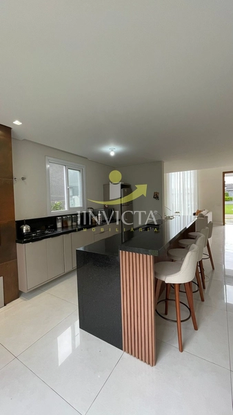 Sobrado disponível para locação anual no condomínio Dubai.: 8ª foto da galeria de imagens do imóvel