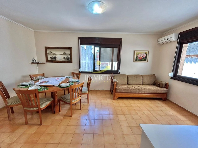 Apartamento de 2 dormitórios disponível para locação de temporada.: 3ª foto da galeria de imagens do imóvel