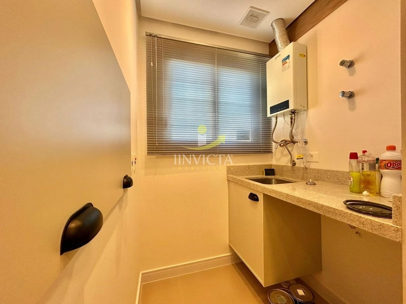 BELO APARTAMENTO COM 4 SUÍTES, BAIRRO NAVEGANTES!!!!: 10ª foto da galeria de imagens do imóvel