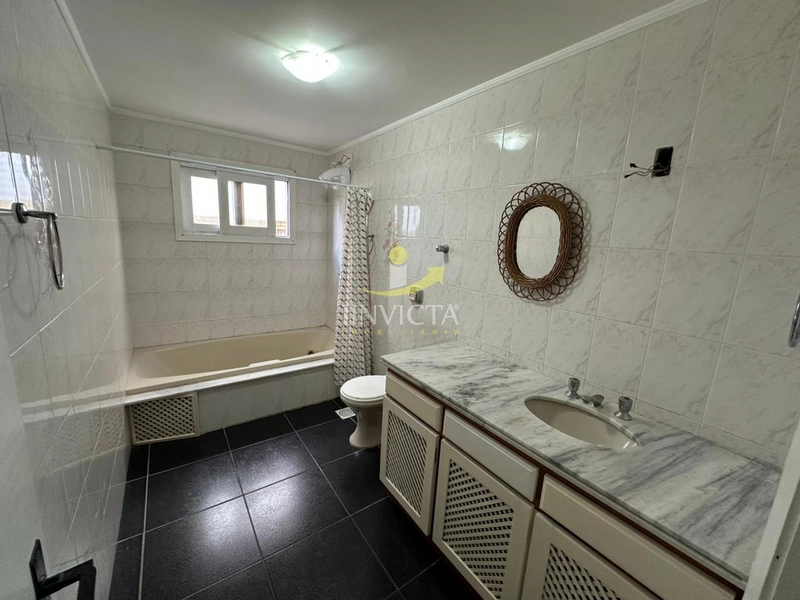 APARTAMENTO AMPLO E AREJADO – A POUCOS METROS DO MAR!: 10ª foto da galeria de imagens do imóvel