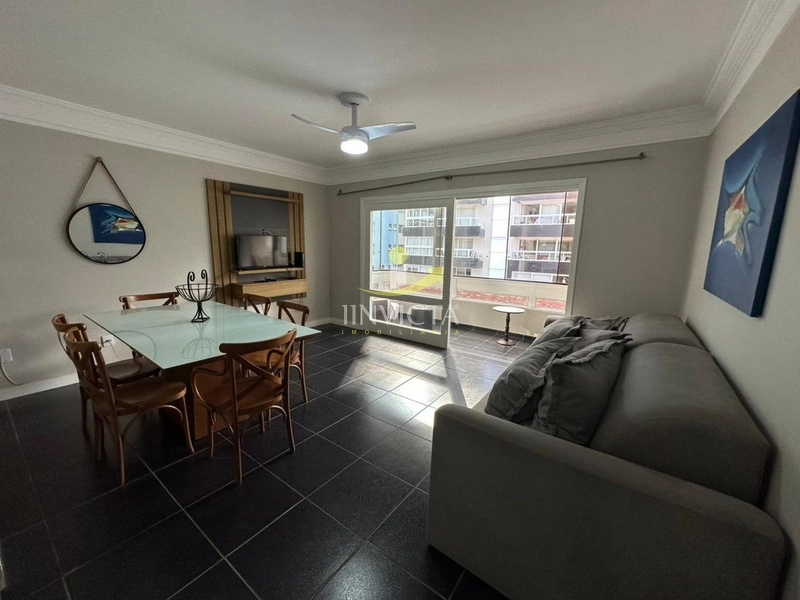 APARTAMENTO AMPLO E AREJADO – A POUCOS METROS DO MAR!: 2ª foto da galeria de imagens do imóvel