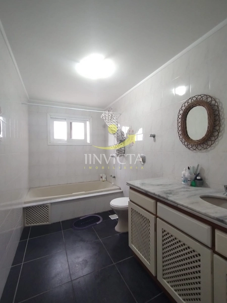 APARTAMENTO AMPLO E AREJADO – A POUCOS METROS DO MAR!: 10ª foto da galeria de imagens do imóvel