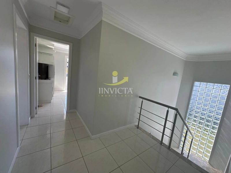 Belíssima casa no condomínio Condado de Capão: 26ª foto da galeria de imagens do imóvel