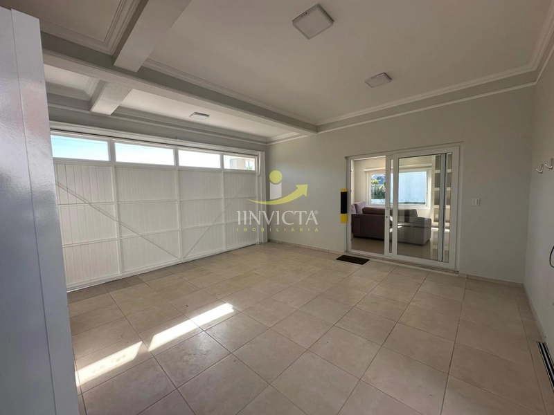 Belíssima casa no condomínio Condado de Capão: 16ª foto da galeria de imagens do imóvel