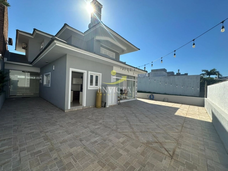 Belíssima casa no condomínio Condado de Capão: 5ª foto da galeria de imagens do imóvel