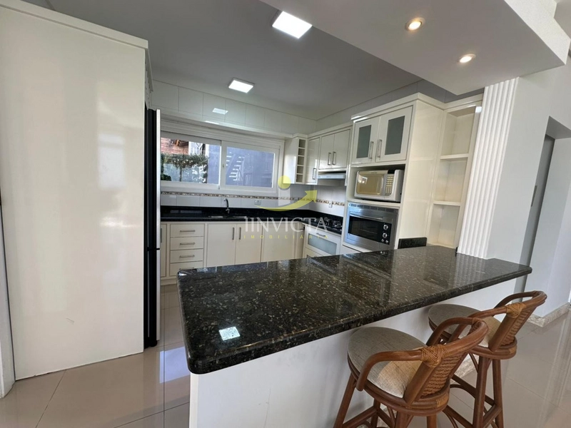 Belíssima casa no condomínio Condado de Capão: 8ª foto da galeria de imagens do imóvel