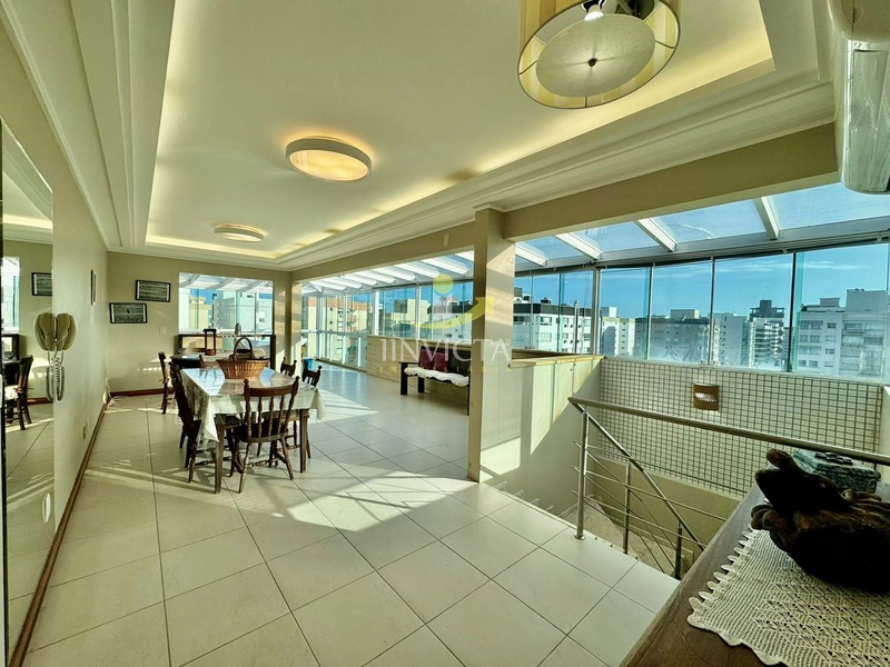 NAVEGANTES! MOBILIADO E DECORADO! 2 VAGAS INDIVIDUAIS!: 2ª foto da galeria de imagens do imóvel