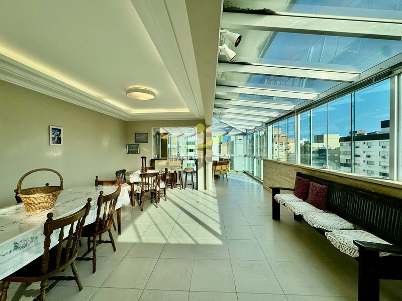 NAVEGANTES! MOBILIADO E DECORADO! 2 VAGAS INDIVIDUAIS!: 3ª foto da galeria de imagens do imóvel