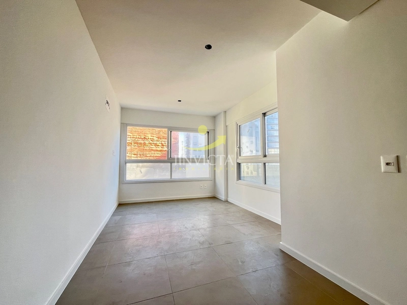 Apartamento de 3 Dormitórios a venda bairro Navegantes