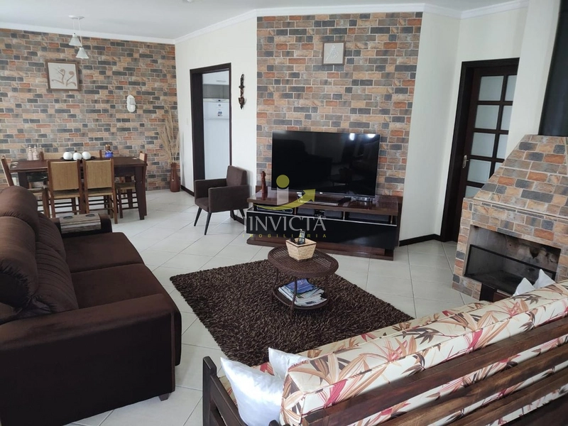 Casa com 3 Quartos e Piscina – Temporada em Xangri-Lá: 2ª foto da galeria de imagens do imóvel