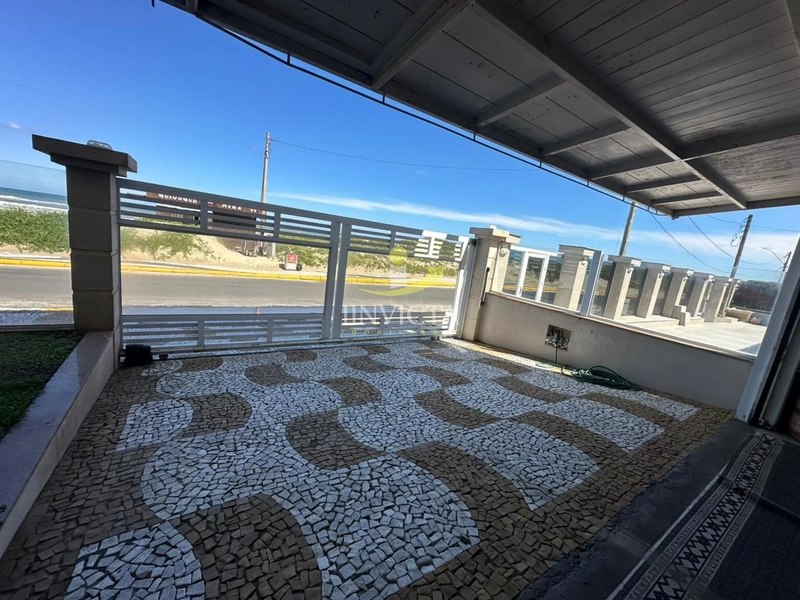 Sobrado com 4 dormitórios, 2 suítes – Frente à praça e ao mar!: 22ª foto da galeria de imagens do imóvel