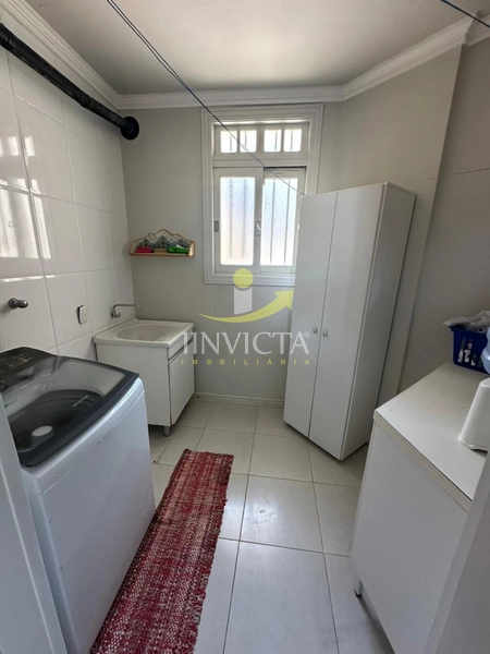 Sobrado com 4 dormitórios, 2 suítes – Frente à praça e ao mar!: 7ª foto da galeria de imagens do imóvel