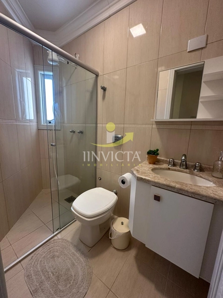 Sobrado com 4 dormitórios, 2 suítes – Frente à praça e ao mar!: 15ª foto da galeria de imagens do imóvel