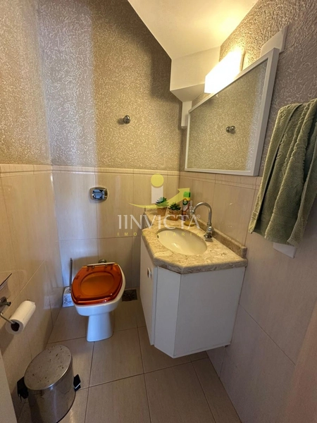 Sobrado com 4 dormitórios, 2 suítes – Frente à praça e ao mar!: 8ª foto da galeria de imagens do imóvel