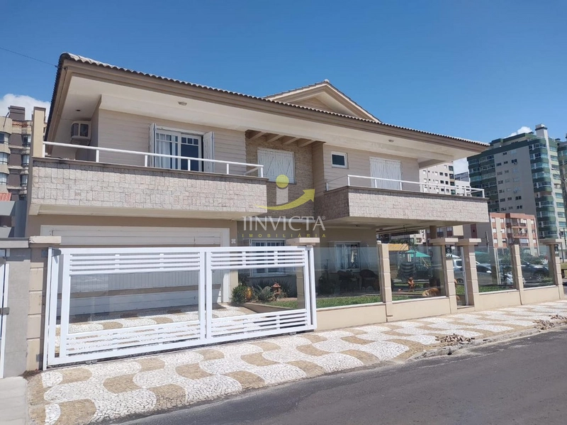 Sobrado com 4 dormitórios, 2 suítes – Frente à praça e ao mar!: 29ª foto da galeria de imagens do imóvel