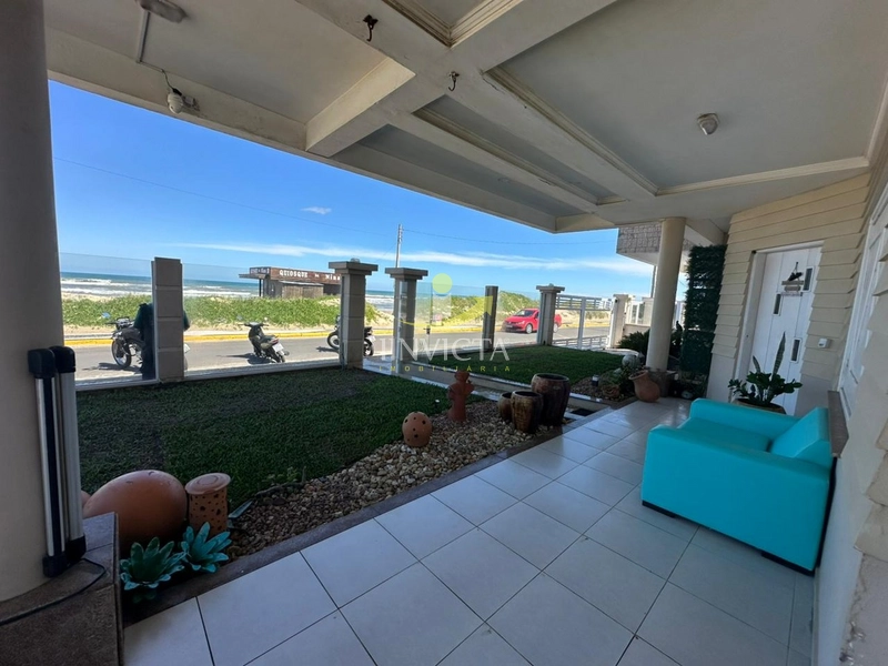 Sobrado com 4 dormitórios, 2 suítes – Frente à praça e ao mar!: 23ª foto da galeria de imagens do imóvel