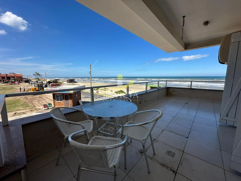 Sobrado com 4 dormitórios, 2 suítes – Frente à praça e ao mar!: 10ª foto da galeria de imagens do imóvel