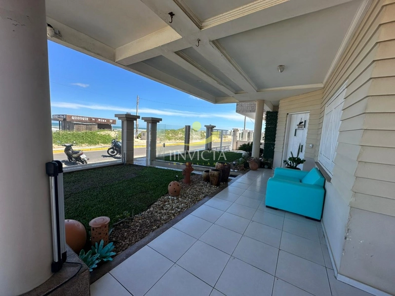 Sobrado com 4 dormitórios, 2 suítes – Frente à praça e ao mar!: 25ª foto da galeria de imagens do imóvel