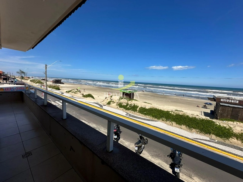 Sobrado com 4 dormitórios, 2 suítes – Frente à praça e ao mar!: 1ª foto da galeria de imagens do imóvel