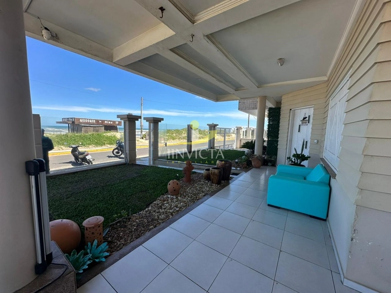 Sobrado com 4 dormitórios, 2 suítes – Frente à praça e ao mar!: 24ª foto da galeria de imagens do imóvel