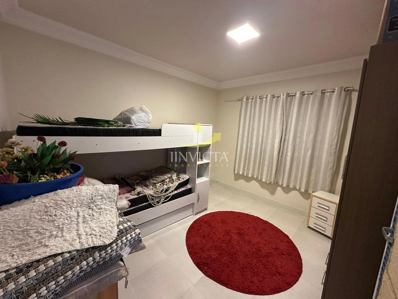 Sobrado com 4 dormitórios, 2 suítes – Frente à praça e ao mar!: 18ª foto da galeria de imagens do imóvel