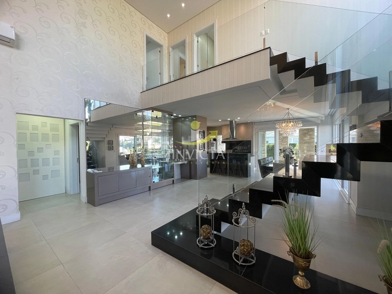 Sobrado com 4 suítes disponível para locação de temporada.: 6ª foto da galeria de imagens do imóvel